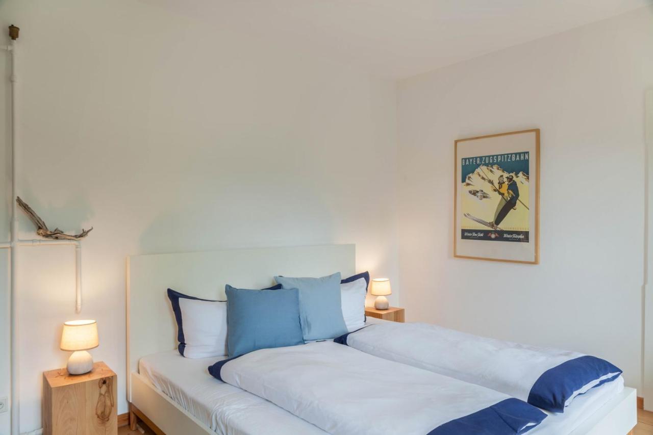 Fewo Im Blauen Haus Dg ガルミッシュ・パルテンキルヒェン エクステリア 写真